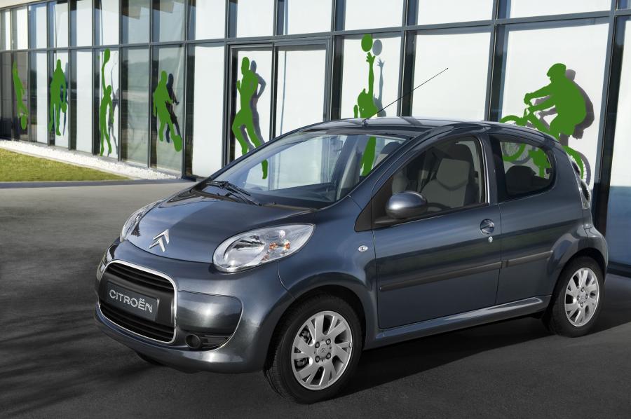  Citroen C1 3-Door 2012 года  (фото 45 из 80)